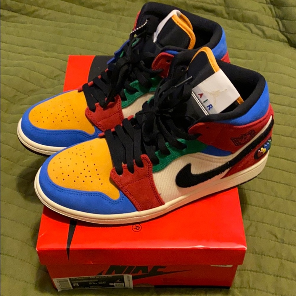 Air Jordan 1 Mid 
“Blue The Great - Fearless